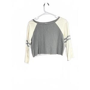 NEW POL Women's Gray and Cream Long Sleeve Cropped Top